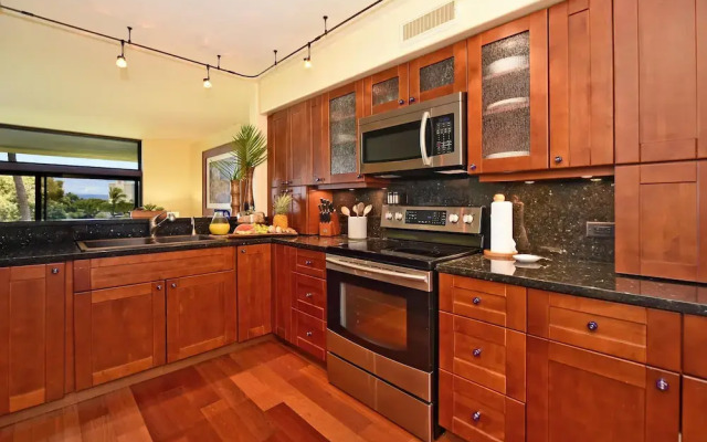 Kaanapali Royal D302