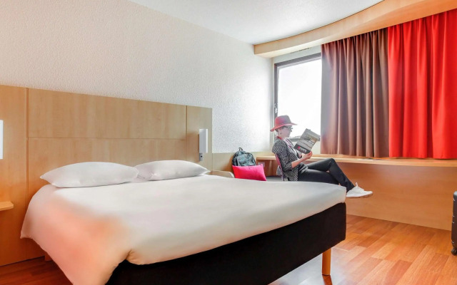 ibis Angers Centre Château