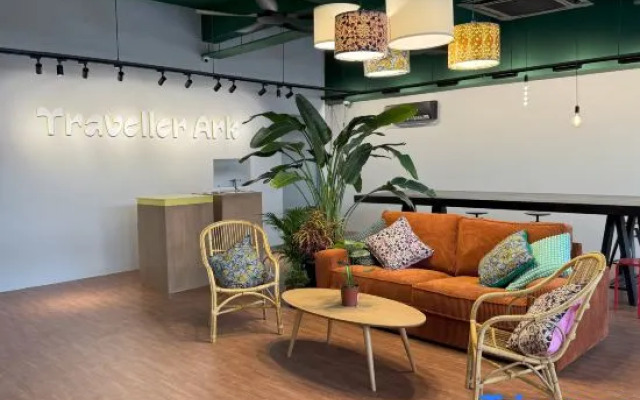 Traveller Ark Hotel & Bunks