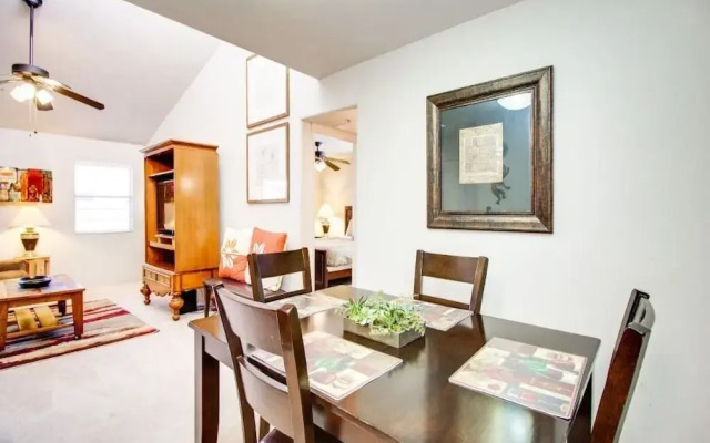 Beautiful Condo in Prime Scottsdale Location!