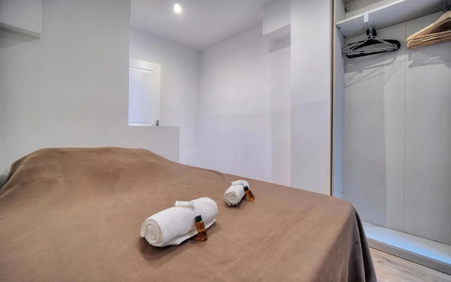 CHARMANT 2 PIECES CENTRE de CANNES - A1B209