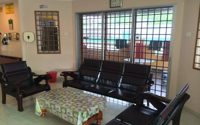 OYO 1190 Nice Stay Hotel