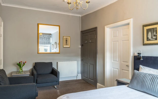 The Henry Guest House