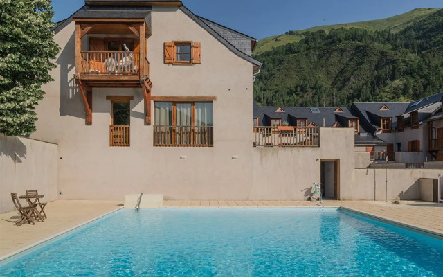 ST LARY-VIGNEC Charmant studio au calme