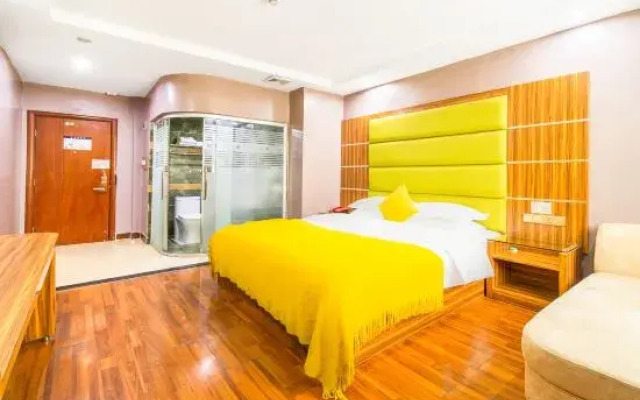 Good Times Hotel (Nanning Jinxiang Avenue Subway Station)