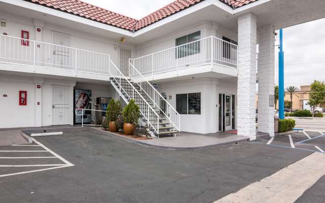 Motel 6 Norwalk, CA