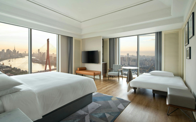 Sheraton Shanghai Pudong Riverside – Guest Rooms – Shanghai