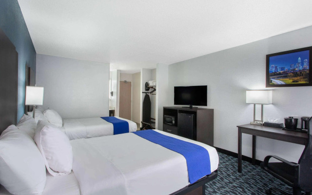 Baymont by Wyndham Charlotte University