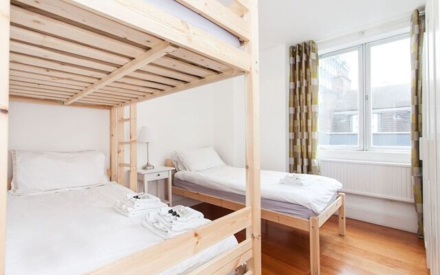 Spacious Apartment Berwick St &Oxford St