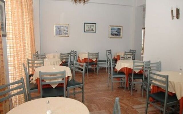 Koronis Hotel