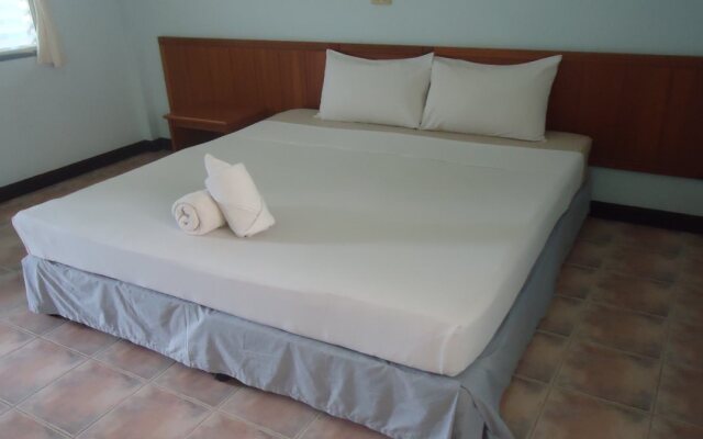 Orchard House Resort