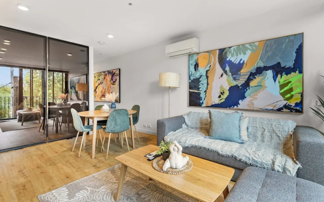 Contemporary 1-bed in the Heart of St Kilda – Guest Rooms – Melbourne