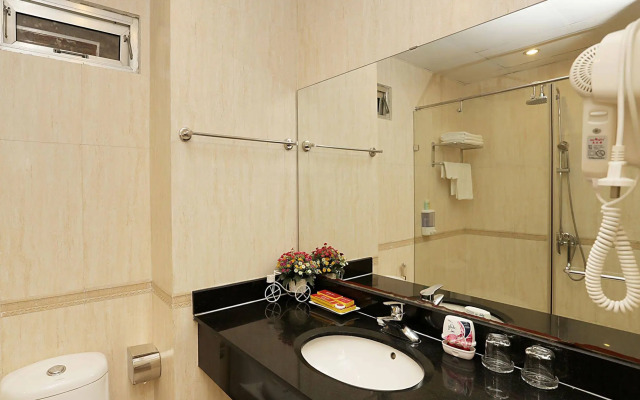 Hanoi Golden Charm Hotel