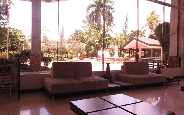 The Ritz Hotel at Garden Oases