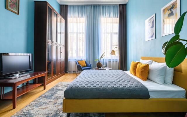 Letyourflat (Лэтюфлэт) на набережной канала Грибоедова 29