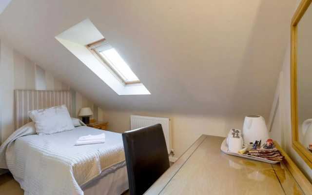 Arden Guest House, Craigmillar Castle Edinburgh