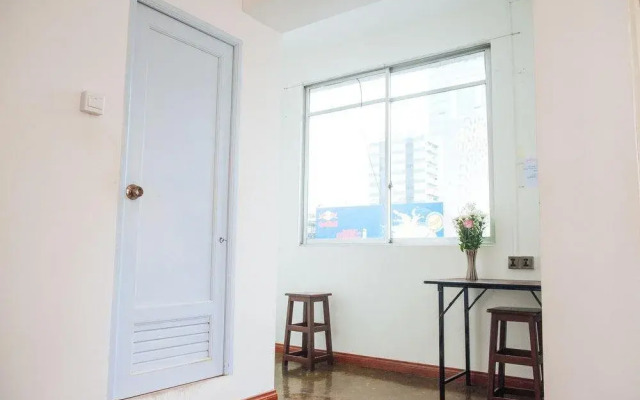 仰光登巴国际连锁客栈(Dengba Hostel Yangon)
