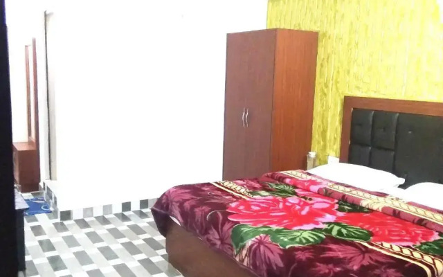 Goroomgo The Captain  B And B Shimla