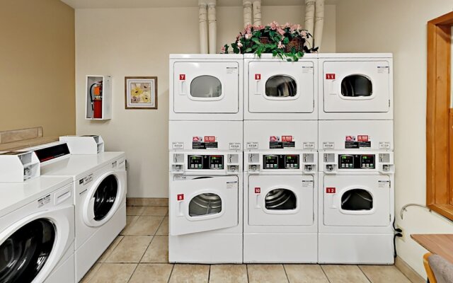 Upper Woodbridge #14-AB - 2 Br Condo