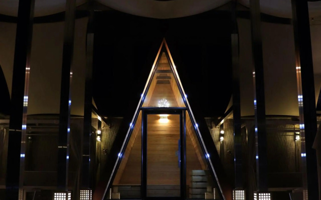 Baymond Hotel