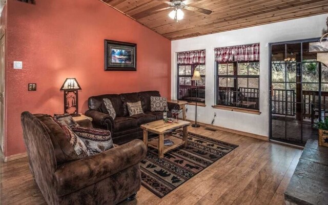 Gareys Deer Haven - Three Bedroom Cabin