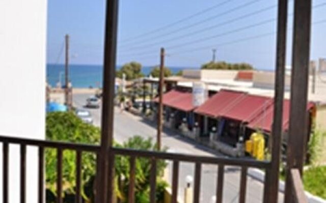 Hotel Flisvos