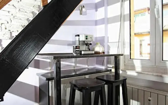 Raya Maisonette