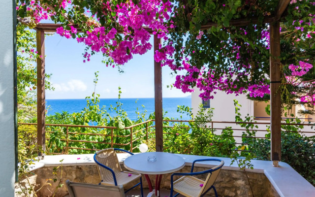 Ormos Atalia Aparthotel