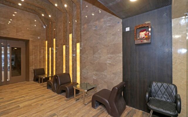 OYO 10991 Hotel Gagan