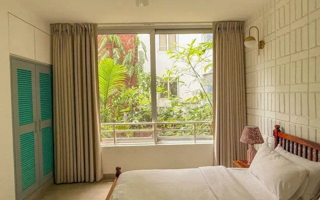 Modern 2BR w Pool Near Candolim and Coco Beach