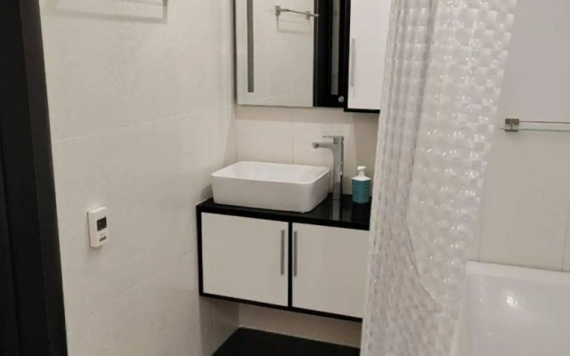 Cozy apartment on 26 Zhigura Street