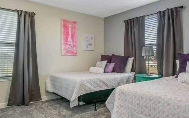 2901 Amazing 8BD Cinema and Game Room