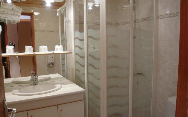 Logis Hotel La Molliniere