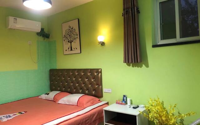 Hebi Weekend Inn
