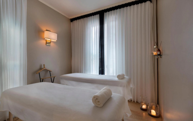 Brown Beach House by Brown Hotels