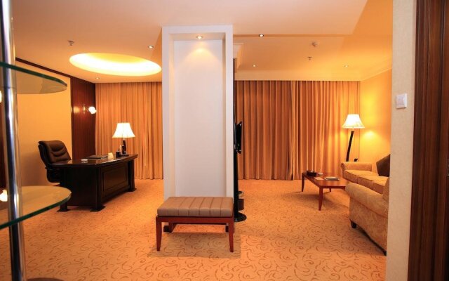 Eagle Canyon Hotel