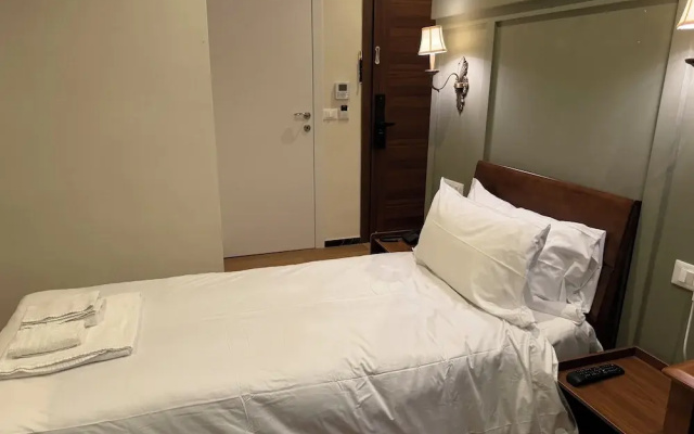 Modi Hotel
