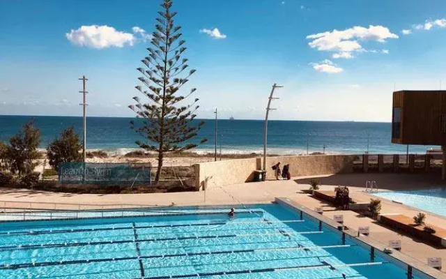 Sea Breeze Luxury Holiday Apartment