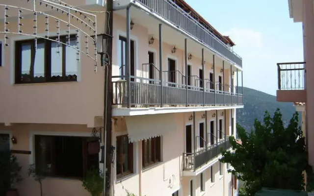 Phaethon Hotel