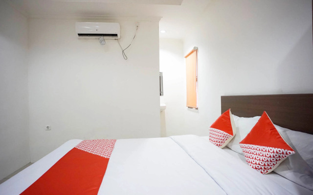 OYO 2886 Her Mandiri Guest House