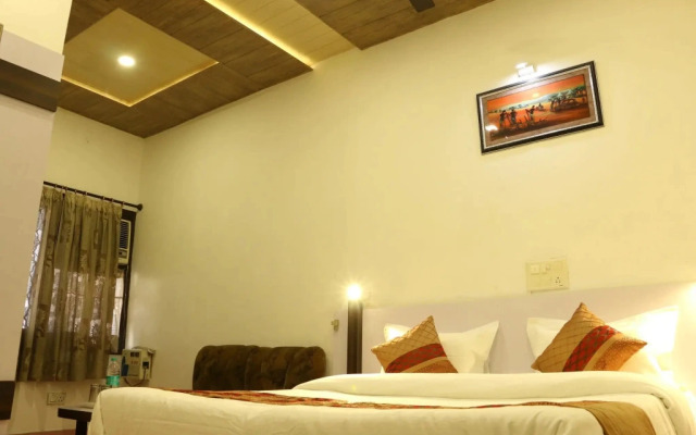 OYO 3625 Hotel Surya