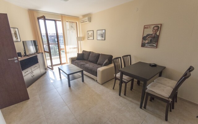 Apollon Complex Apartment