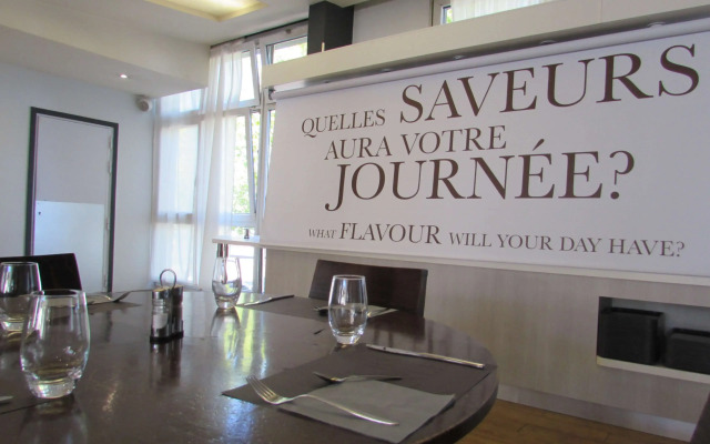 Kyriad Marne La Vallée - Torcy