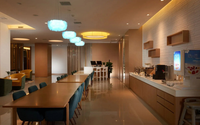 Holiday Inn Express Luoyang Yichuan by IHG