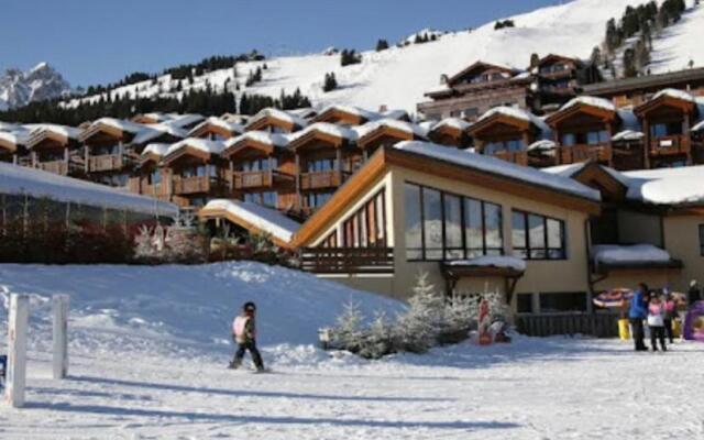 Luxury suite 70m2 balcon courchevel1850 parking