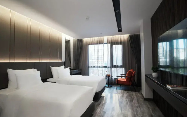 GrandView Hotel & Residence