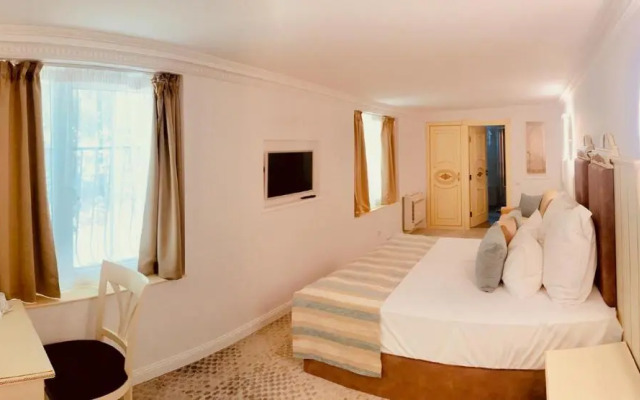 Atlas House Luxury Suites