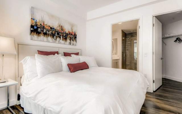 Global Luxury Suites at One Broadway