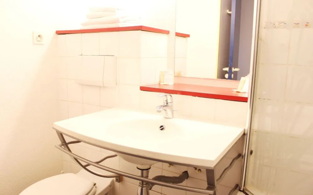 LE GREEN 7 HôTEL RESTAURANT