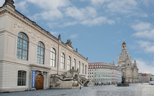 TOWNHOUSE Dresden